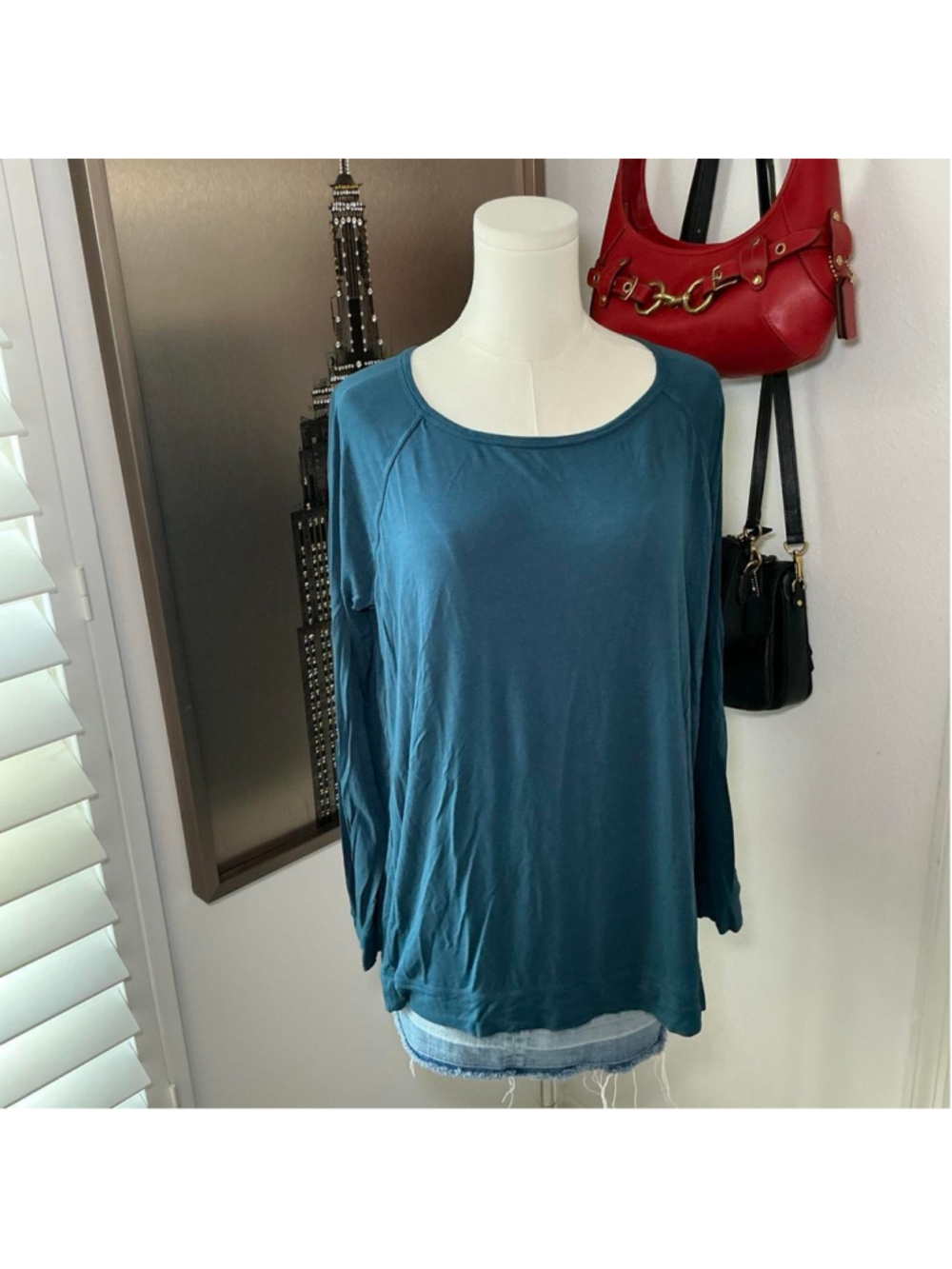 Gaiam Teal Strappy Open Back Long Sleeve Yoga Top XL